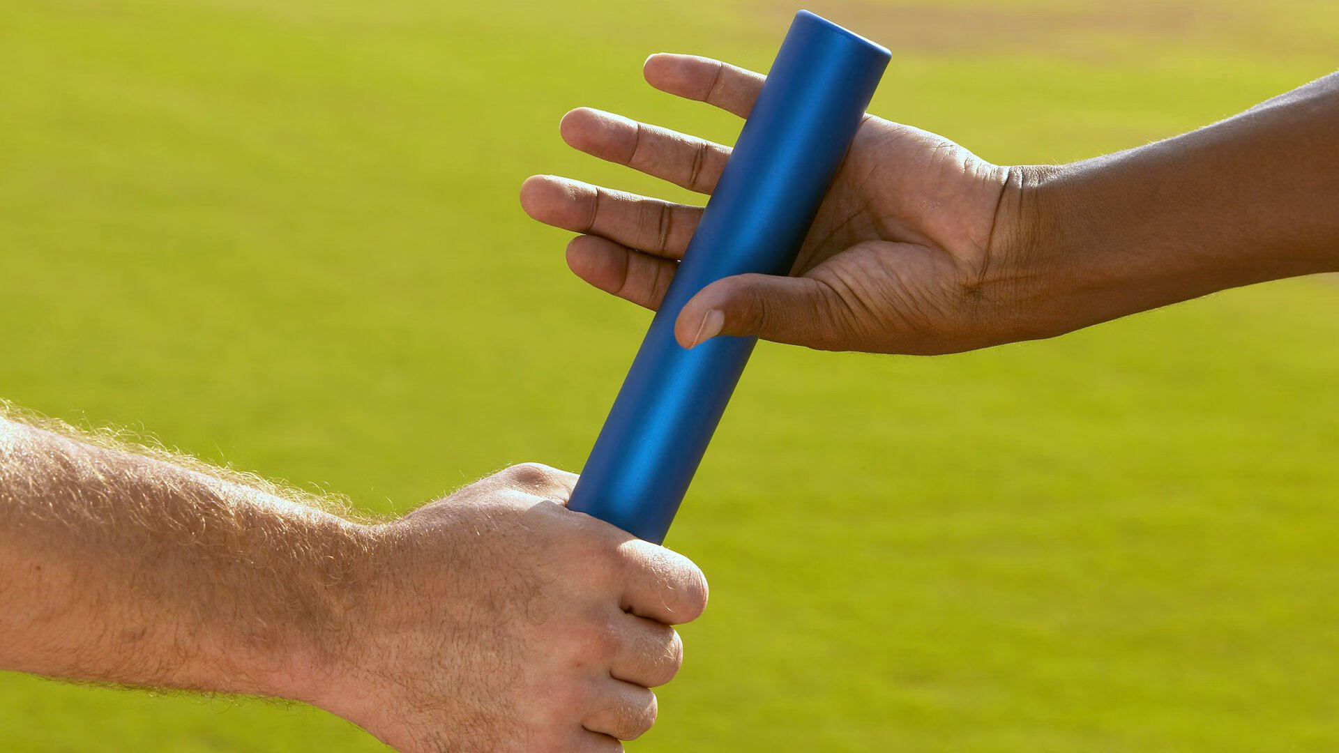 勇士官方账号发布球员搞笑训练集锦，勇士队训练